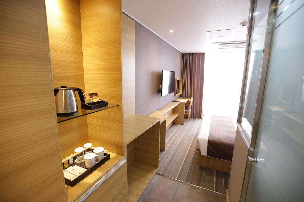 Honors Hotel Hwaseong Экстерьер фото